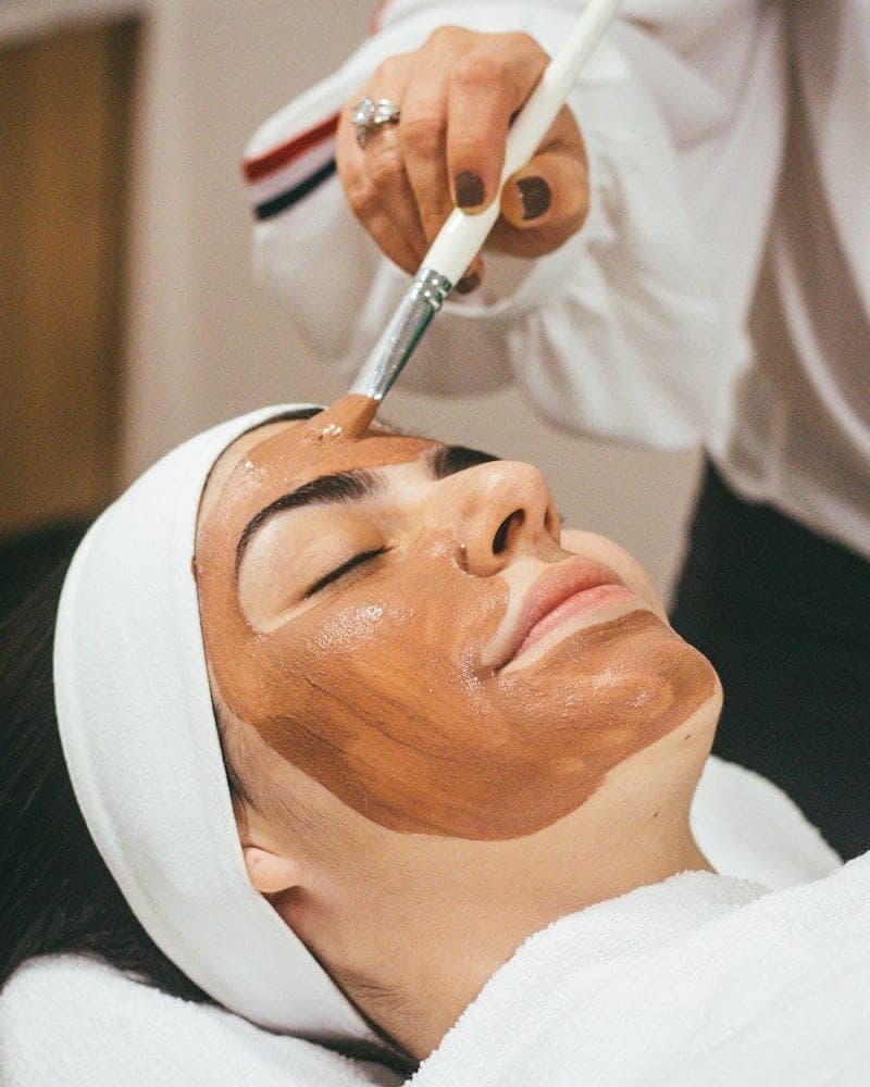 K-Beauty clinic skincare consultation